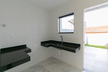 Casa à venda com 120m², 2 quartos e 2 vagas