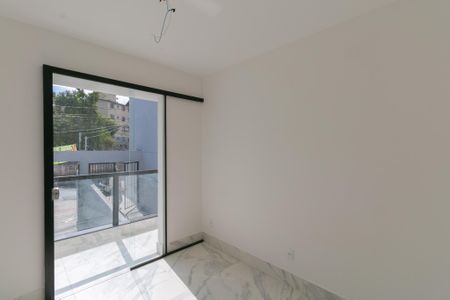 Casa à venda com 120m², 2 quartos e 2 vagas