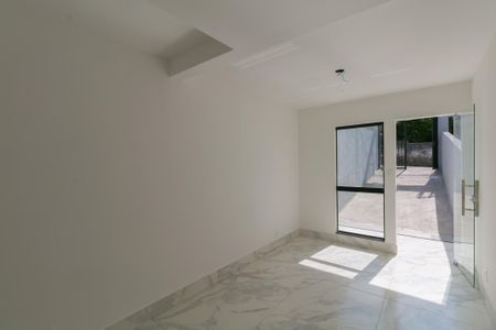 Casa à venda com 2 quartos, 120m² em Jardim Leblon, Belo Horizonte