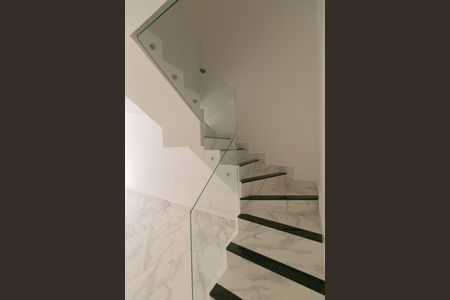 Casa à venda com 120m², 2 quartos e 2 vagas