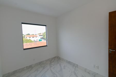 Casa à venda com 120m², 2 quartos e 2 vagas