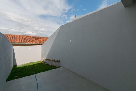 Casa à venda com 120m², 2 quartos e 2 vagas