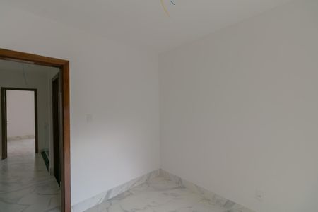 Quarto 1 de casa à venda com 2 quartos, 114m² em Jardim Leblon, Belo Horizonte