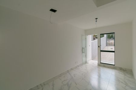 Sala de casa à venda com 2 quartos, 114m² em Jardim Leblon, Belo Horizonte