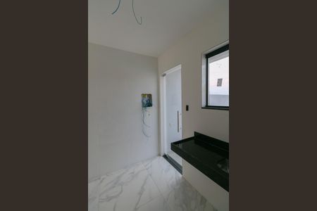 Casa à venda com 114m², 2 quartos e 2 vagasCozinha