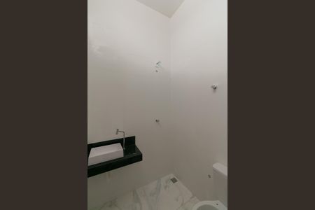 Casa à venda com 114m², 2 quartos e 2 vagasBanheiro Social