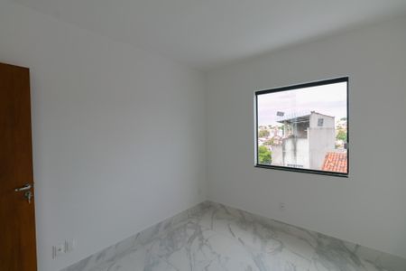 Casa à venda com 114m², 2 quartos e 2 vagasQuarto 2