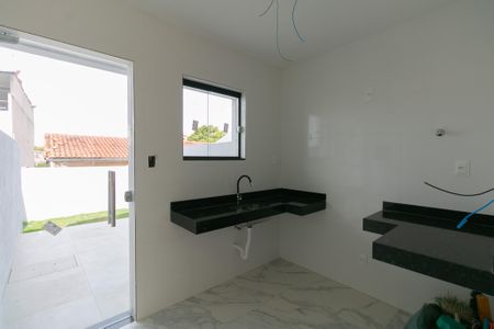 Casa à venda com 114m², 2 quartos e 2 vagasCozinha