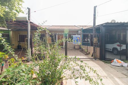 Casa à venda com 62m², 2 quartos e 2 vagasFachada