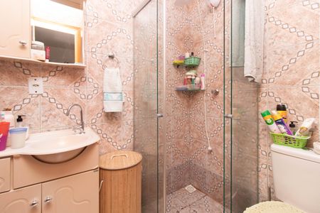 Casa à venda com 62m², 2 quartos e 2 vagasBanheiro