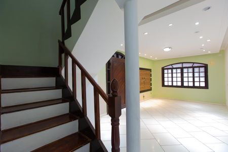 Sala de casa para alugar com 3 quartos, 306m² em Parque Guaianazes, São Paulo