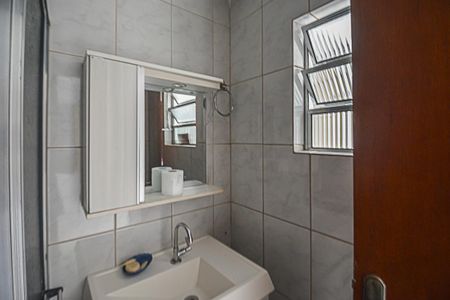 Casa à venda com 125m², 2 quartos e 3 vagasBanheiro