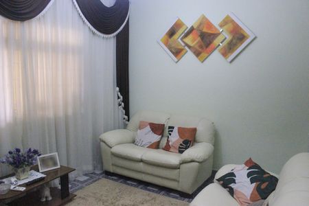 Sala de casa à venda com 3 quartos, 138m² em Vila Itapegica, Guarulhos