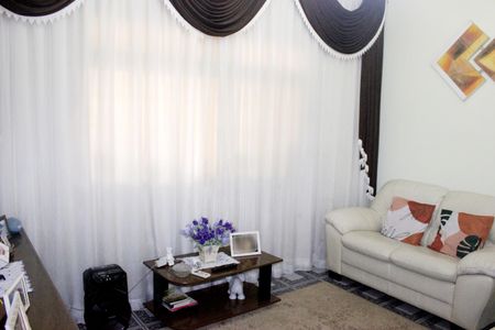 Sala de casa à venda com 3 quartos, 138m² em Vila Itapegica, Guarulhos