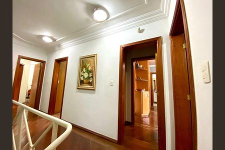 Casa à venda com 380m², 4 quartos e 6 vagas