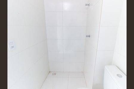 Apartamento à venda com 32m², 2 quartos e sem vaga Apartamento à venda com 32m², 2 quartos e sem vagaBanheiro