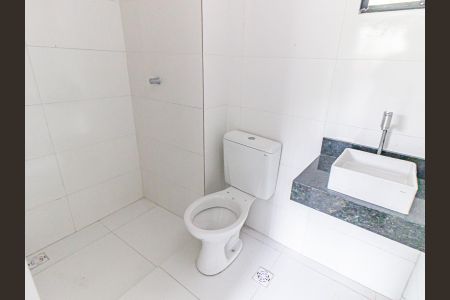 Apartamento à venda com 32m², 2 quartos e sem vaga Apartamento à venda com 32m², 2 quartos e sem vagaBanheiro