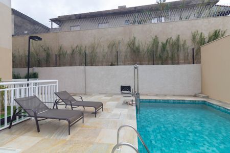 Apartamento para alugar com 36m², 2 quartos e sem vaga Apartamento para alugar com 36m², 2 quartos e sem vagaÁrea comum - Piscina