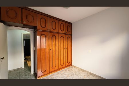 Casa para alugar com 270m², 4 quartos e 3 vagas Casa para alugar com 270m², 4 quartos e 3 vagasQuarto 2