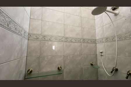 Casa para alugar com 270m², 4 quartos e 3 vagas Casa para alugar com 270m², 4 quartos e 3 vagasBanheiro