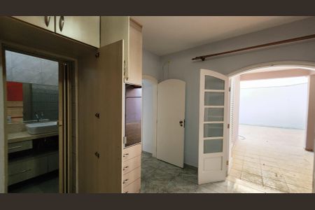 Casa para alugar com 270m², 4 quartos e 3 vagas Casa para alugar com 270m², 4 quartos e 3 vagasSuíte