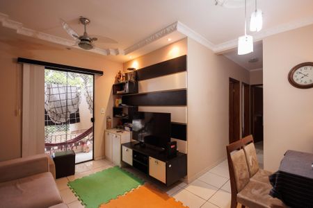 Sala de apartamento para alugar com 3 quartos, 75m² em Parque São Luís, Taubaté