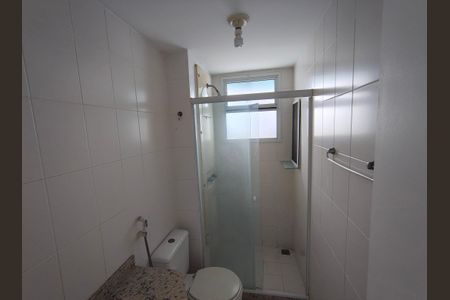 Apartamento à venda com 77m², 2 quartos e 1 vaga Apartamento à venda com 77m², 2 quartos e 1 vagaBanheiro