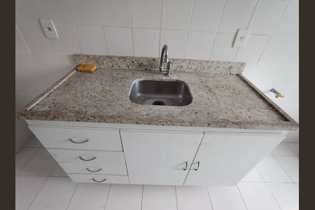 Apartamento à venda com 77m², 2 quartos e 1 vaga Apartamento à venda com 77m², 2 quartos e 1 vagaCozinha e Área de Serviço