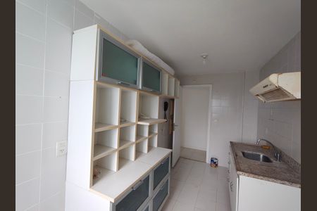 Apartamento à venda com 77m², 2 quartos e 1 vaga Apartamento à venda com 77m², 2 quartos e 1 vagaCozinha e Área de Serviço