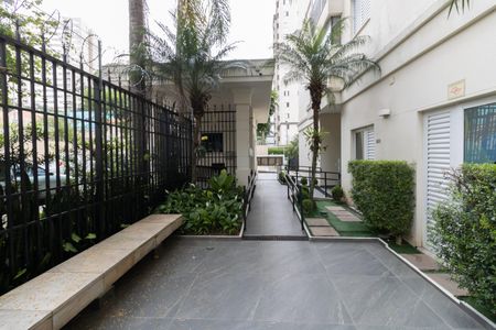 Apartamento à venda com 40m², 2 quartos e 1 vaga Apartamento à venda com 40m², 2 quartos e 1 vagaEntrada