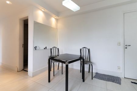 Sala de apartamento para alugar com 2 quartos, 40m² em Jardim Celeste, São Paulo