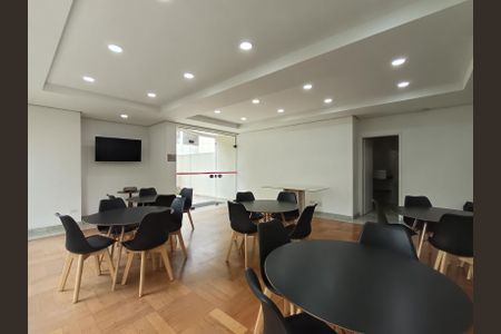 Apartamento à venda com 64m², 2 quartos e 1 vaga Apartamento à venda com 64m², 2 quartos e 1 vagaÁrea comum - Salão de festas