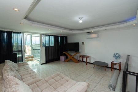 Apartamento à venda com 168m², 5 quartos e 2 vagas Apartamento à venda com 168m², 5 quartos e 2 vagasCobertura - Sala