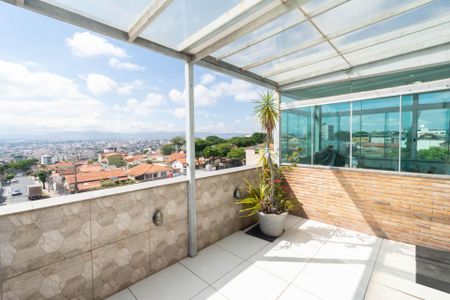 Apartamento à venda com 168m², 5 quartos e 2 vagas Apartamento à venda com 168m², 5 quartos e 2 vagasCobertura - Sala