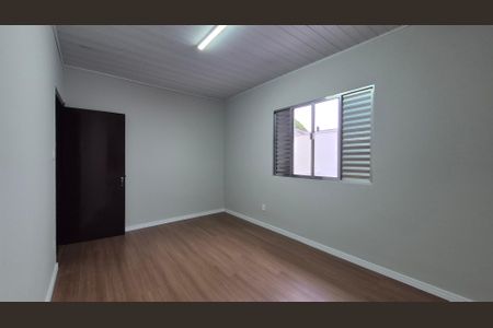 Casa à venda com 131m², 2 quartos e 2 vagasSuíte