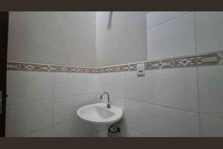 Casa à venda com 131m², 2 quartos e 2 vagasBanheiro