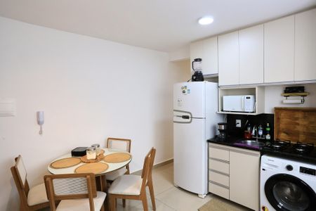 Apartamento à venda com 38m², 2 quartos e 1 vaga Apartamento à venda com 38m², 2 quartos e 1 vagaSala/Cozinha
