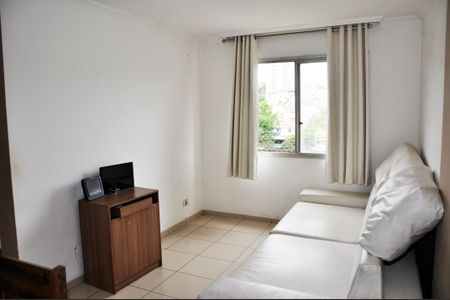 Sala  de apartamento para alugar com 2 quartos, 50m² em Vila Amélia, São Paulo