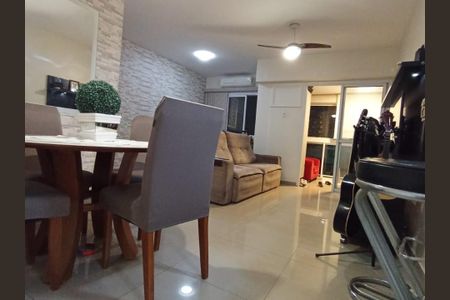 Sala de apartamento para alugar com 2 quartos, 71m² em Jacarepaguá, Rio de Janeiro