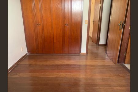 Casa à venda com 3 quartos, 290m² em Santa Monica, Belo Horizonte