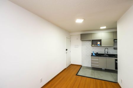 Sala de apartamento à venda com 2 quartos, 40m² em Jardim Santa Emilia, São Paulo