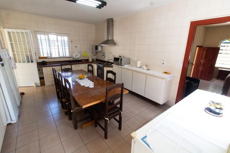 Casa à venda com 192m², 3 quartos e 3 vagasCOZINHA