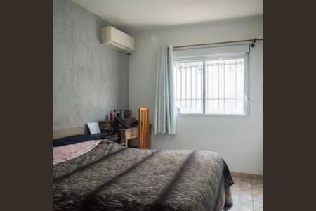 Foto 13 de casa à venda com 2 quartos, 201m² em Vila Gumercindo, São Paulo