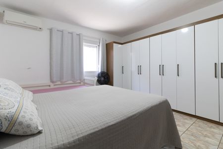 Casa à venda com 201m², 2 quartos e 7 vagas Casa à venda com 201m², 2 quartos e 7 vagasQuarto 1