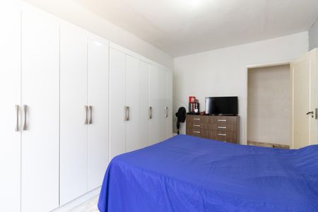 Casa à venda com 201m², 2 quartos e 7 vagas Casa à venda com 201m², 2 quartos e 7 vagasQuarto 2