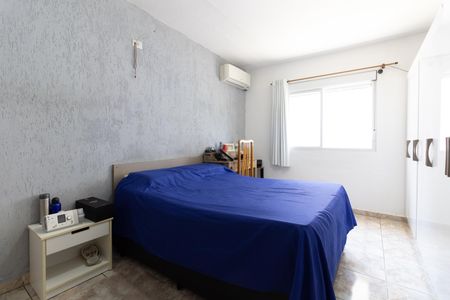 Casa à venda com 201m², 2 quartos e 7 vagas Casa à venda com 201m², 2 quartos e 7 vagasQuarto 2