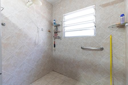 Casa à venda com 201m², 2 quartos e 7 vagas Casa à venda com 201m², 2 quartos e 7 vagasBanheiro