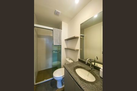 Banheiro de kitnet/studio para alugar com 1 quarto, 36m² em Campo Belo, São Paulo