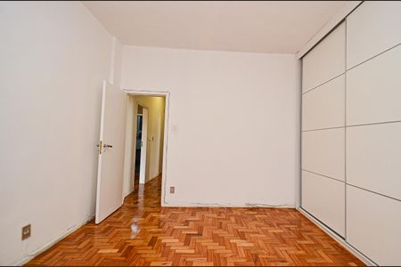 Apartamento para alugar com 135m², 3 quartos e 1 vaga Apartamento para alugar com 135m², 3 quartos e 1 vagaQuarto 2