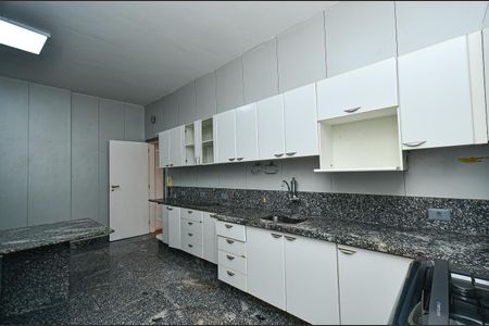 Apartamento para alugar com 135m², 3 quartos e 1 vaga Apartamento para alugar com 135m², 3 quartos e 1 vagaCozinha